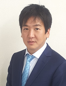 代表取締役　尾張良介